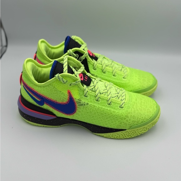 Nike Air Zoom LeBron NXXT Gen Glitch Size 10.5 Ghost Green Max Sku: DR8784300 - Picture 2 of 5